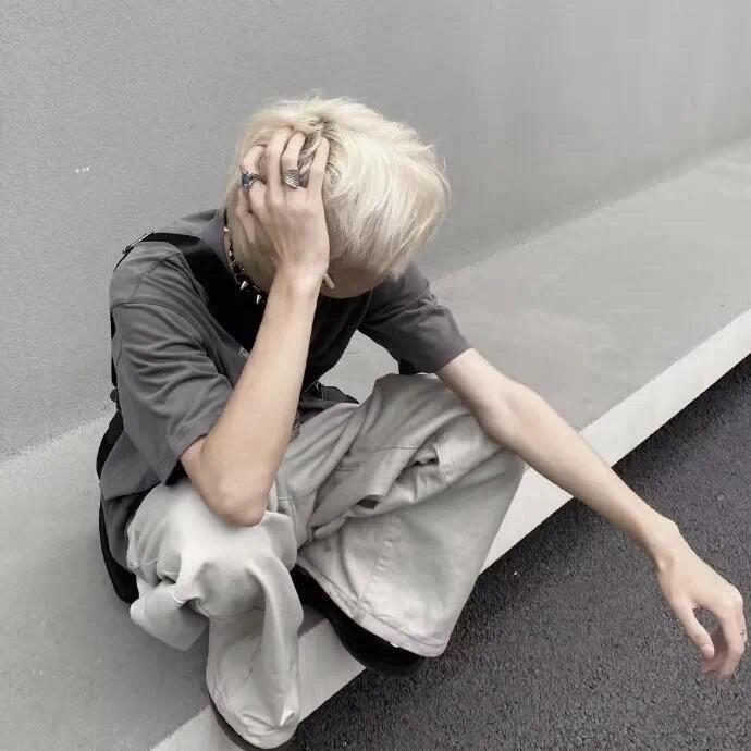 李kk