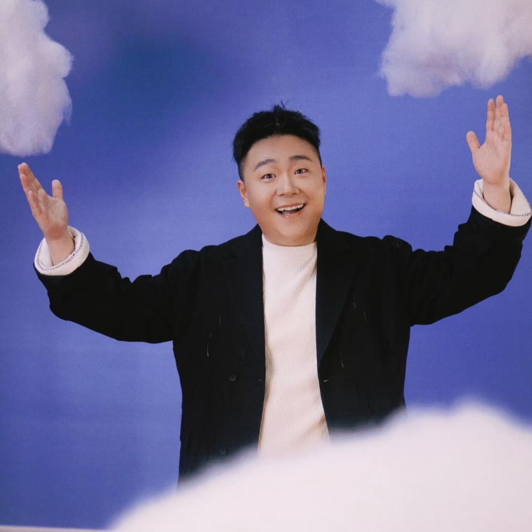 郝邵文橱窗小超市