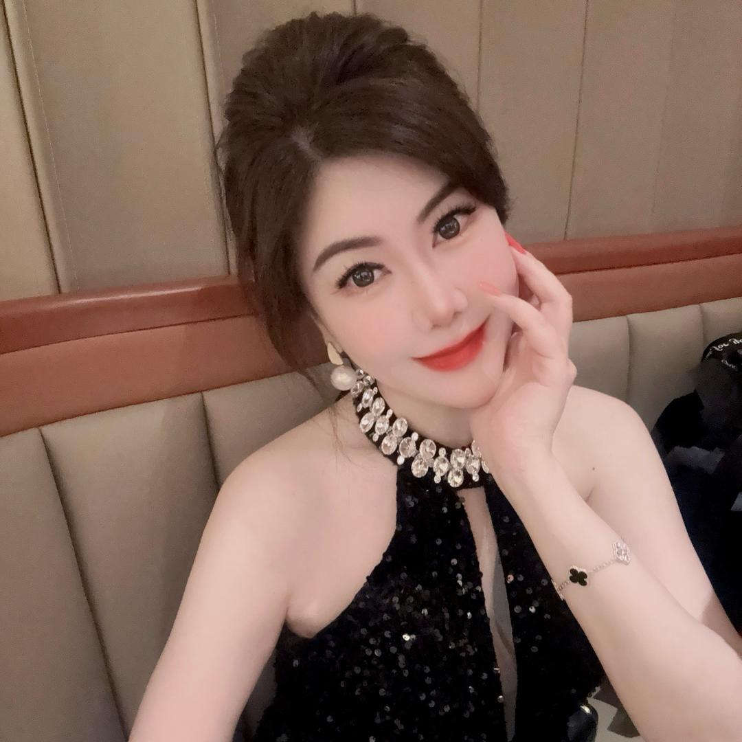 👑🦋女王殿🦋👠👑