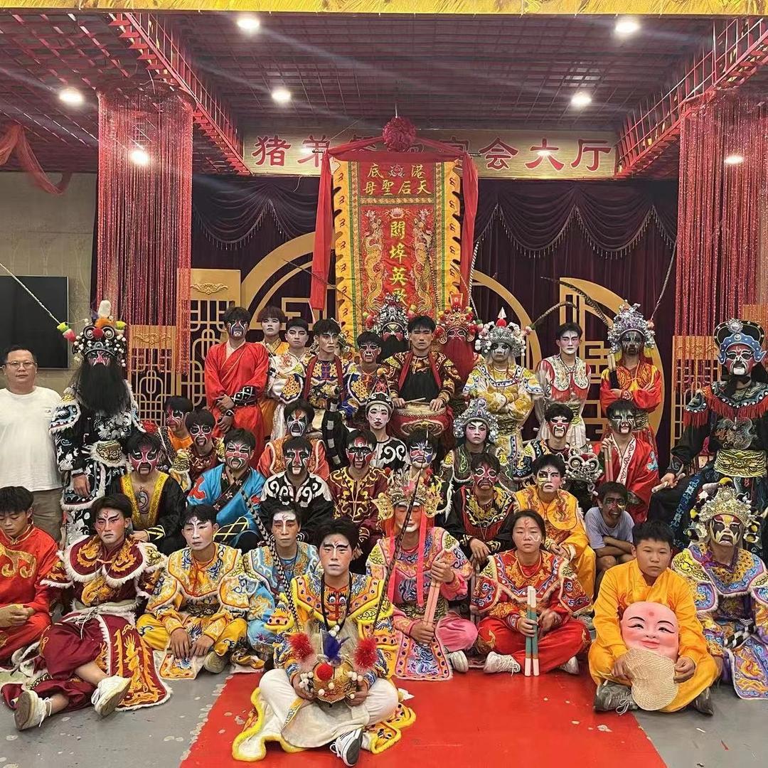 关埠英歌队（出租英歌衣服及头冠）