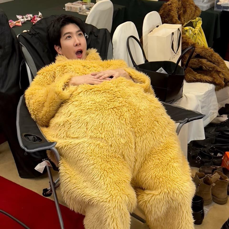 小玥安.