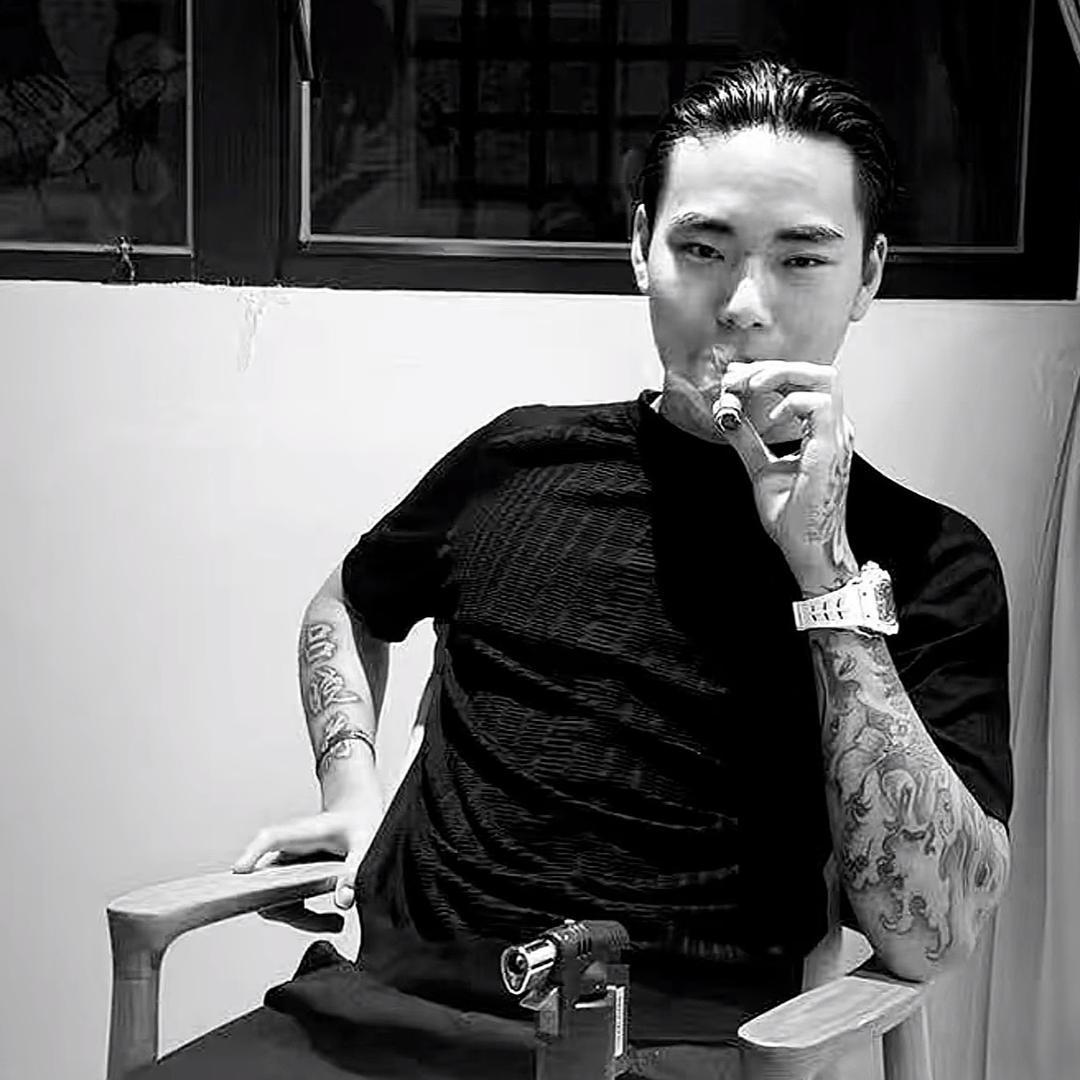 YM STUDIO