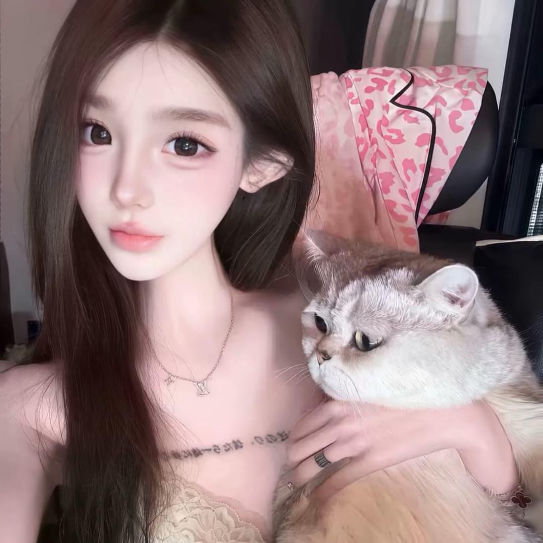 少点天真.