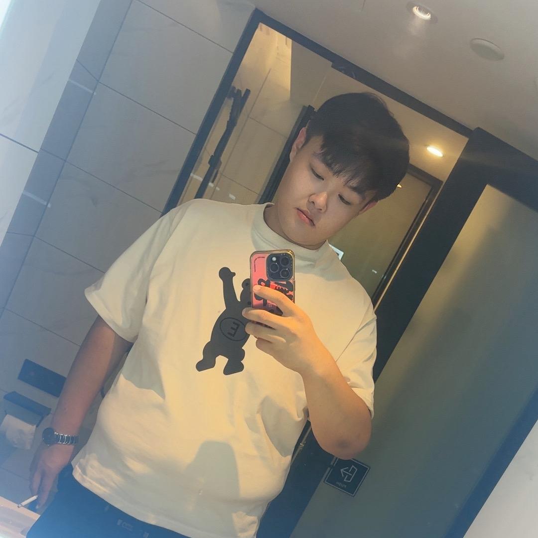小青年^_^