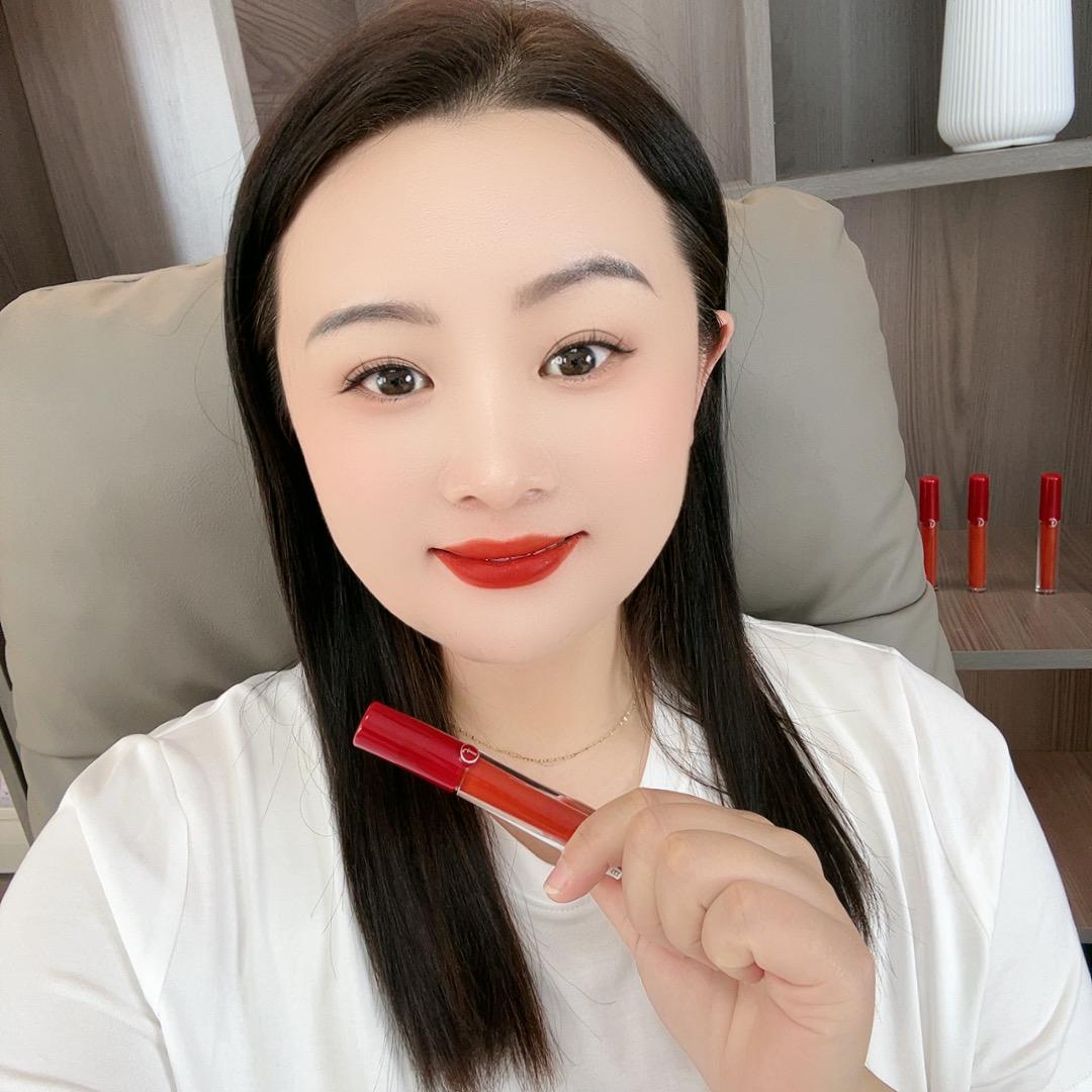 柚美然美妆体验店小婷