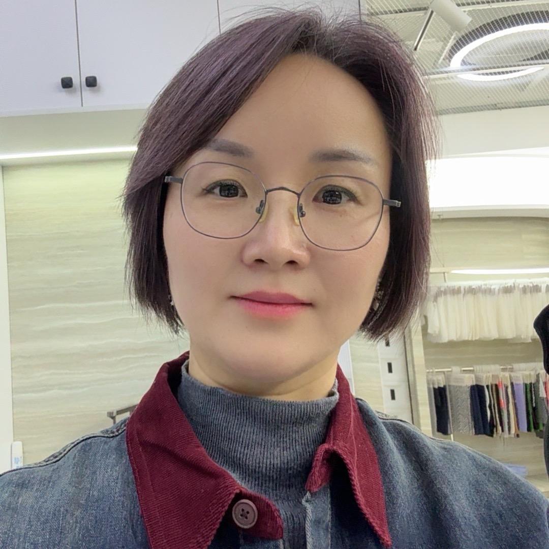 赐成服饰linda聊外贸