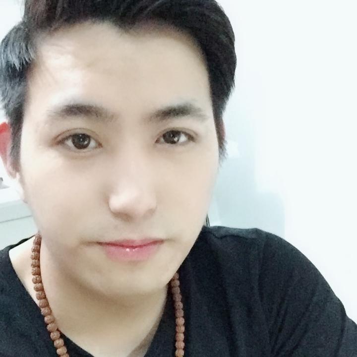 玉上有缘人玉器店