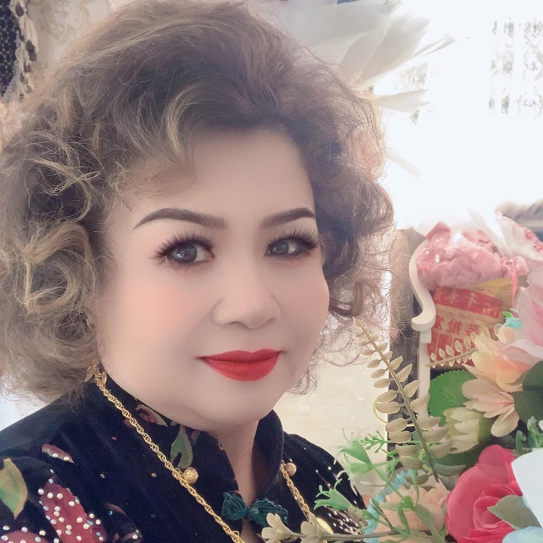 阿娃古丽老师