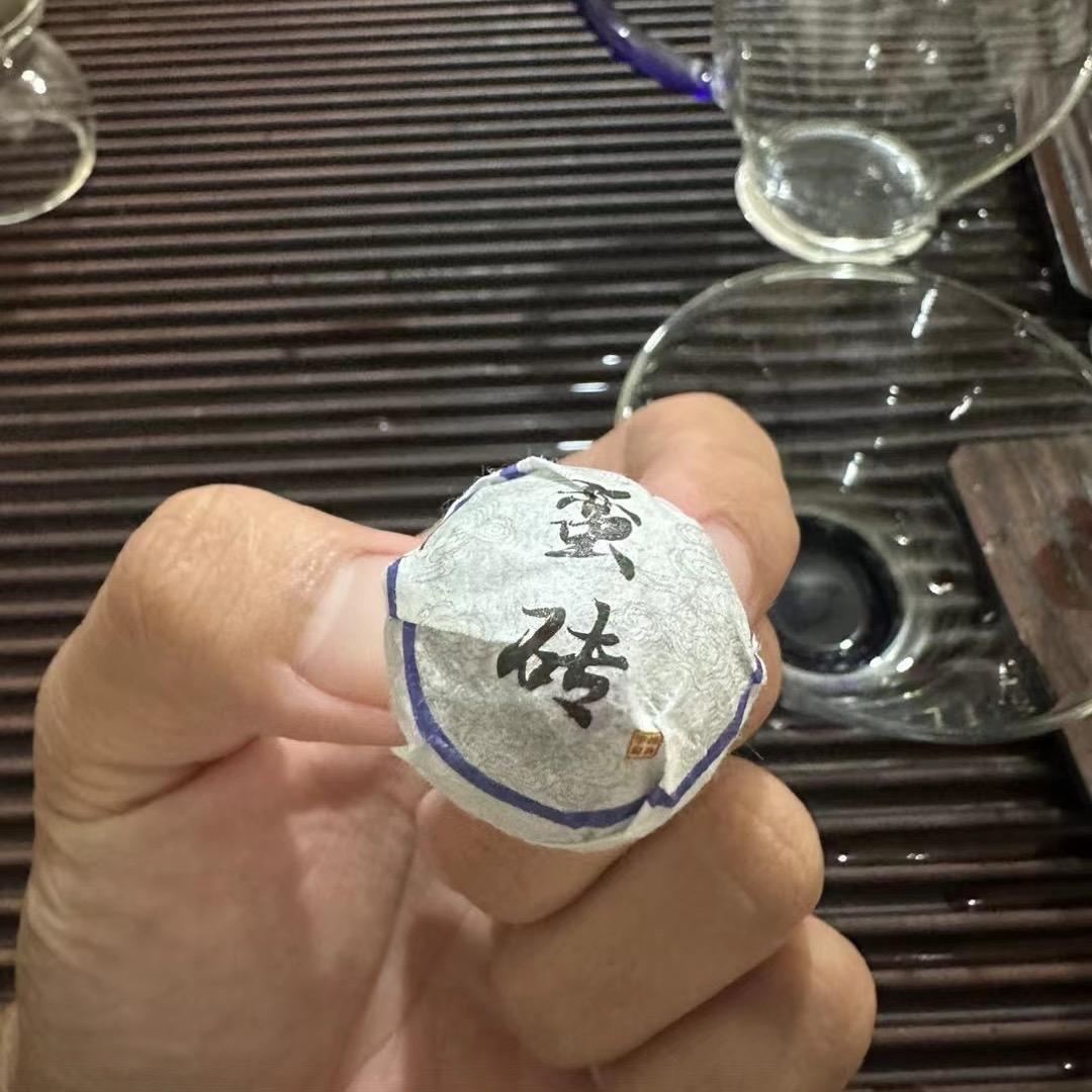 F  潇