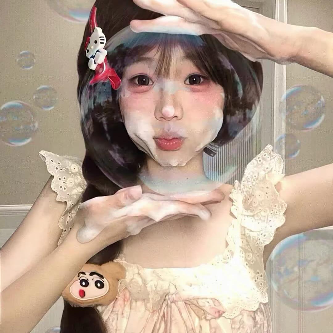 @Luna