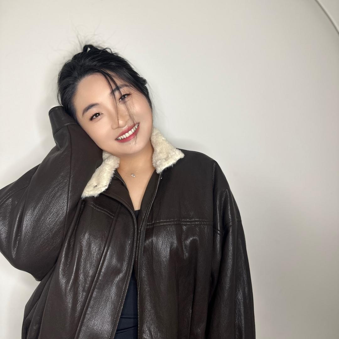 玥她很美_