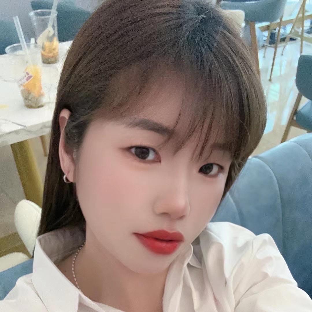 李小璐。