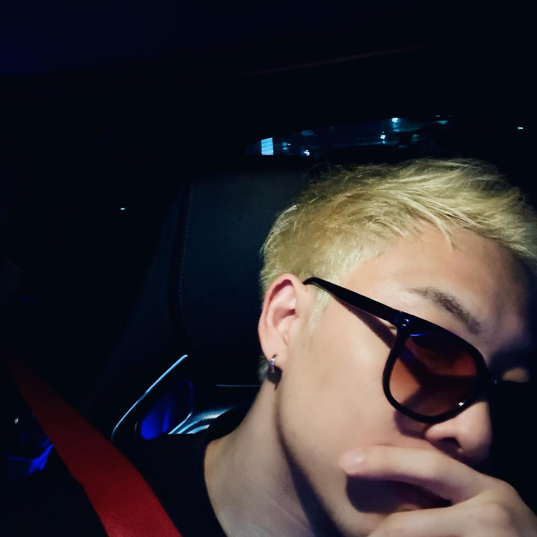 万三本万BlueV