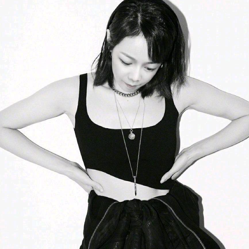 爱唱伤感歌(港凤）