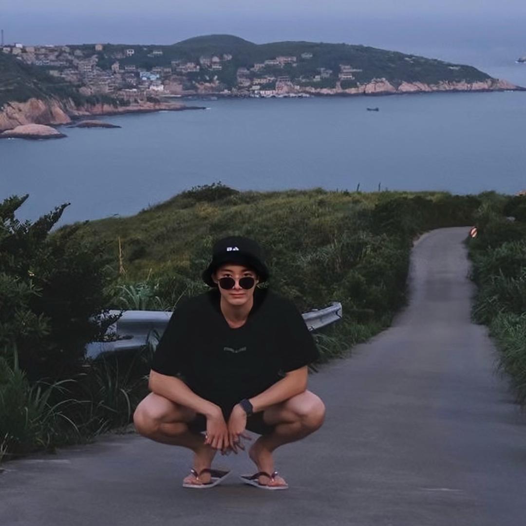 亮的台球器材（全球收杆）