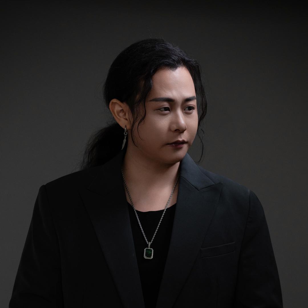 ゛小灰灰（歌手陈培辉助理）