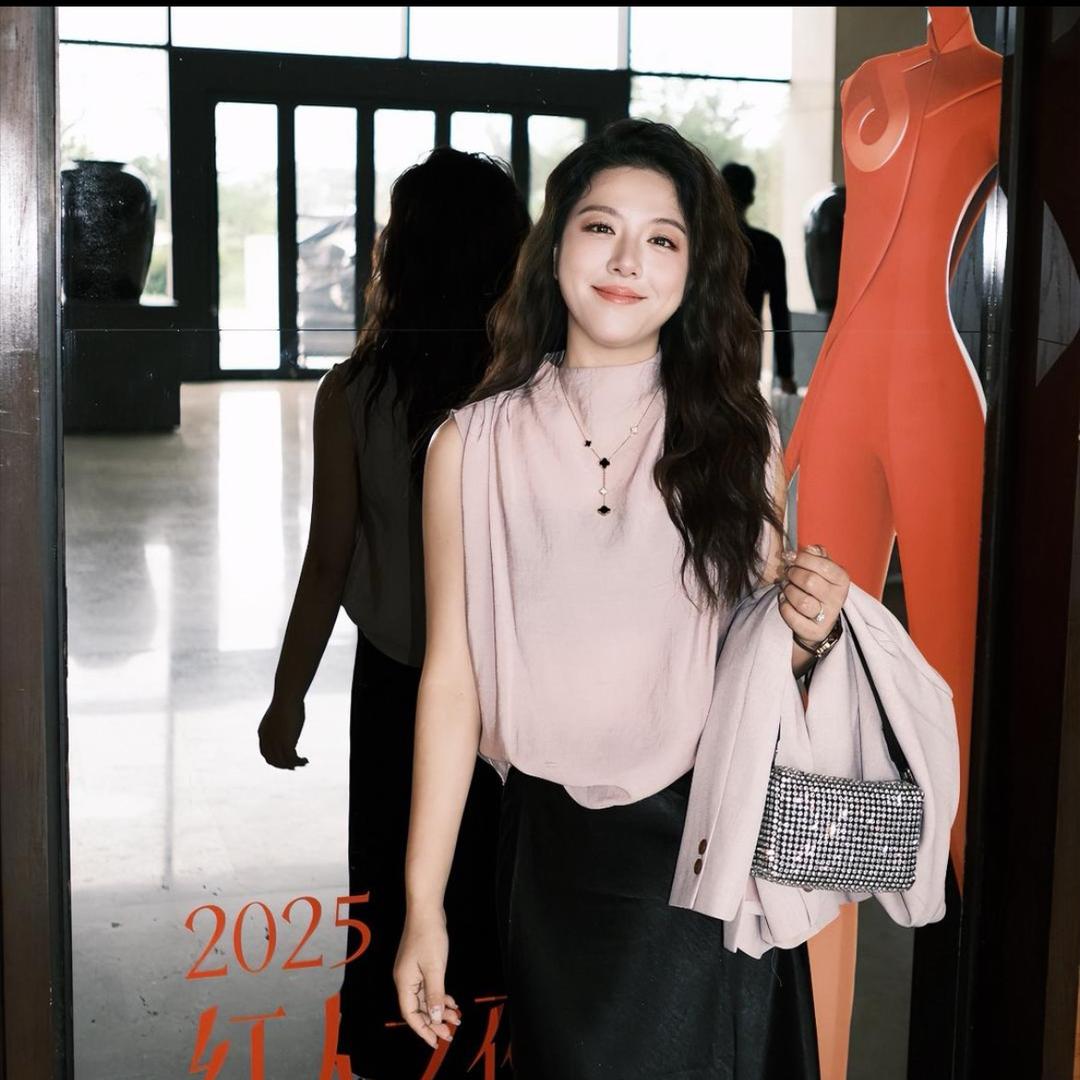 文文小个子时尚女装👚