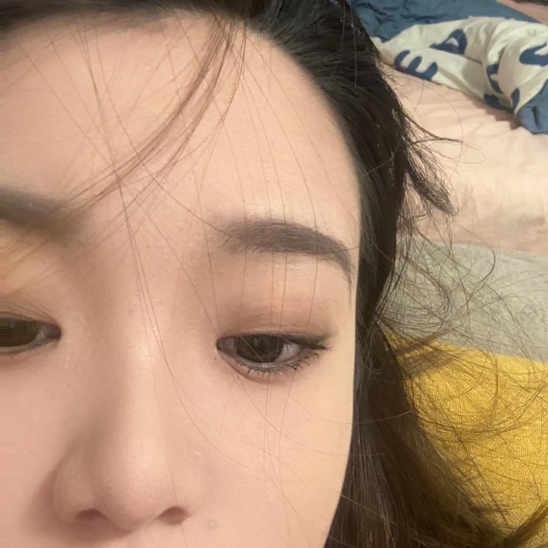 嗯哼