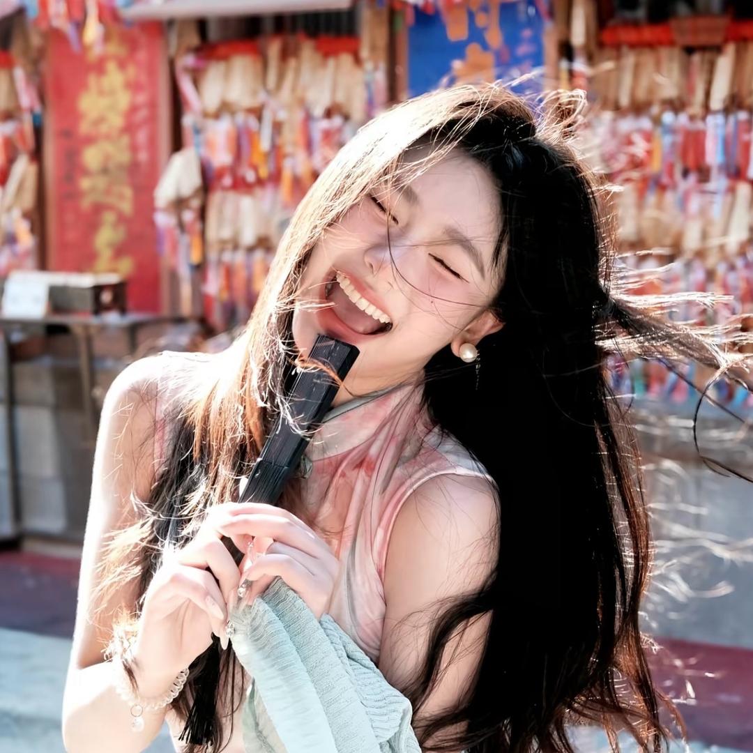 可爱女人O