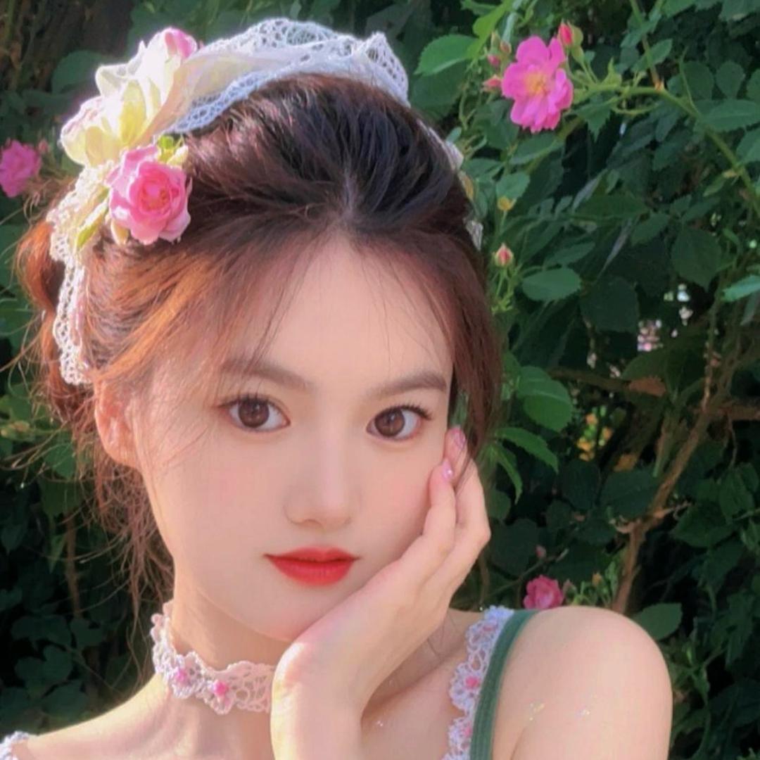 小核桃(｡･ω･｡)🍑