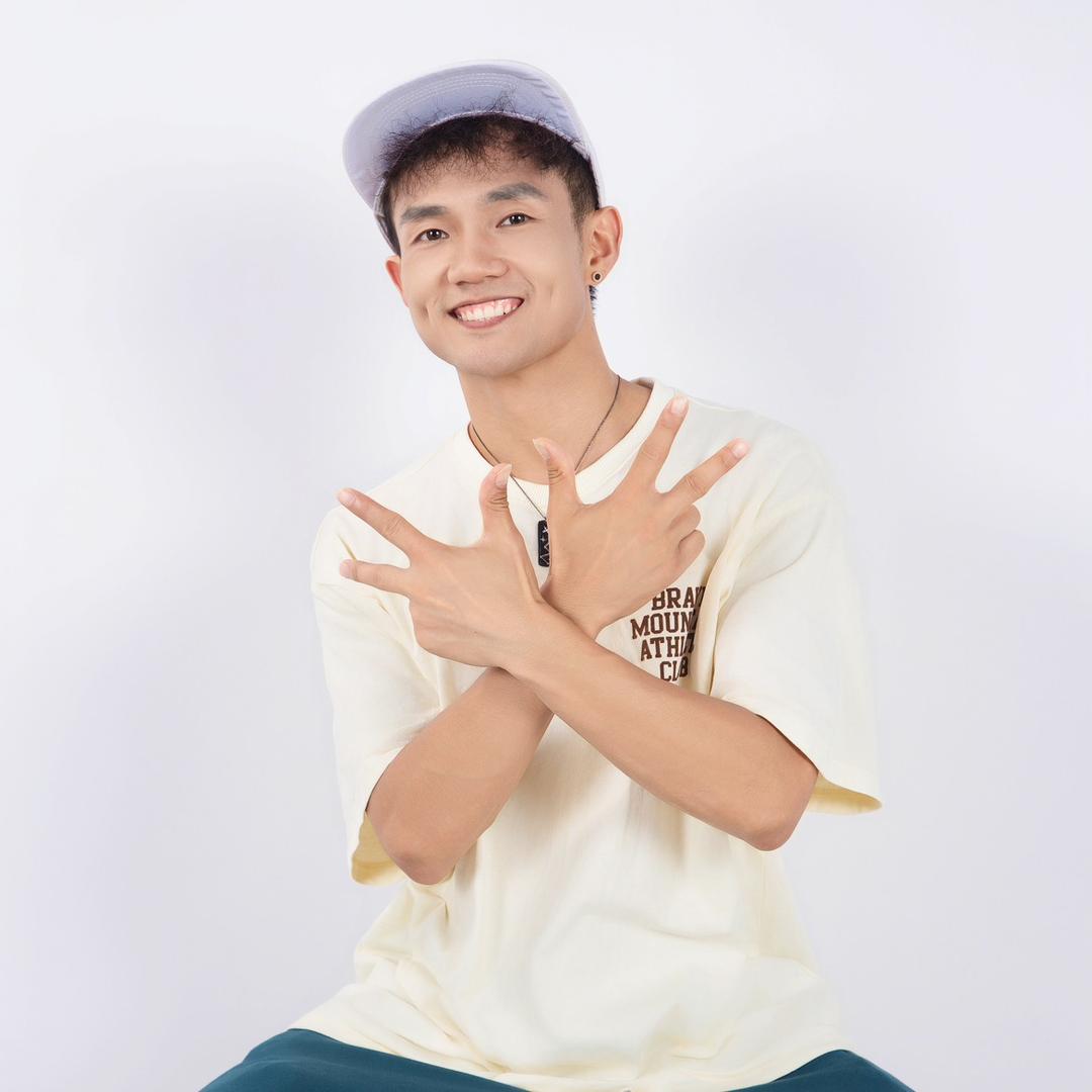 显伟Alex