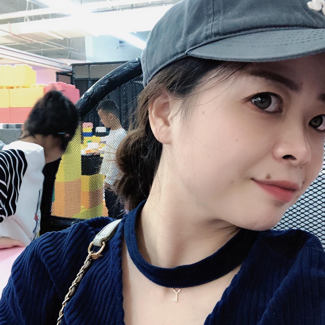 何婷💋