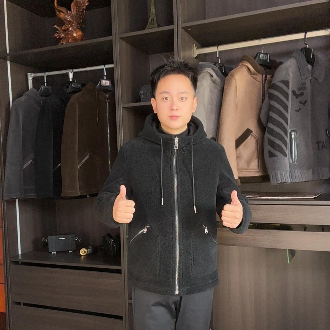 永飒服饰工厂店
