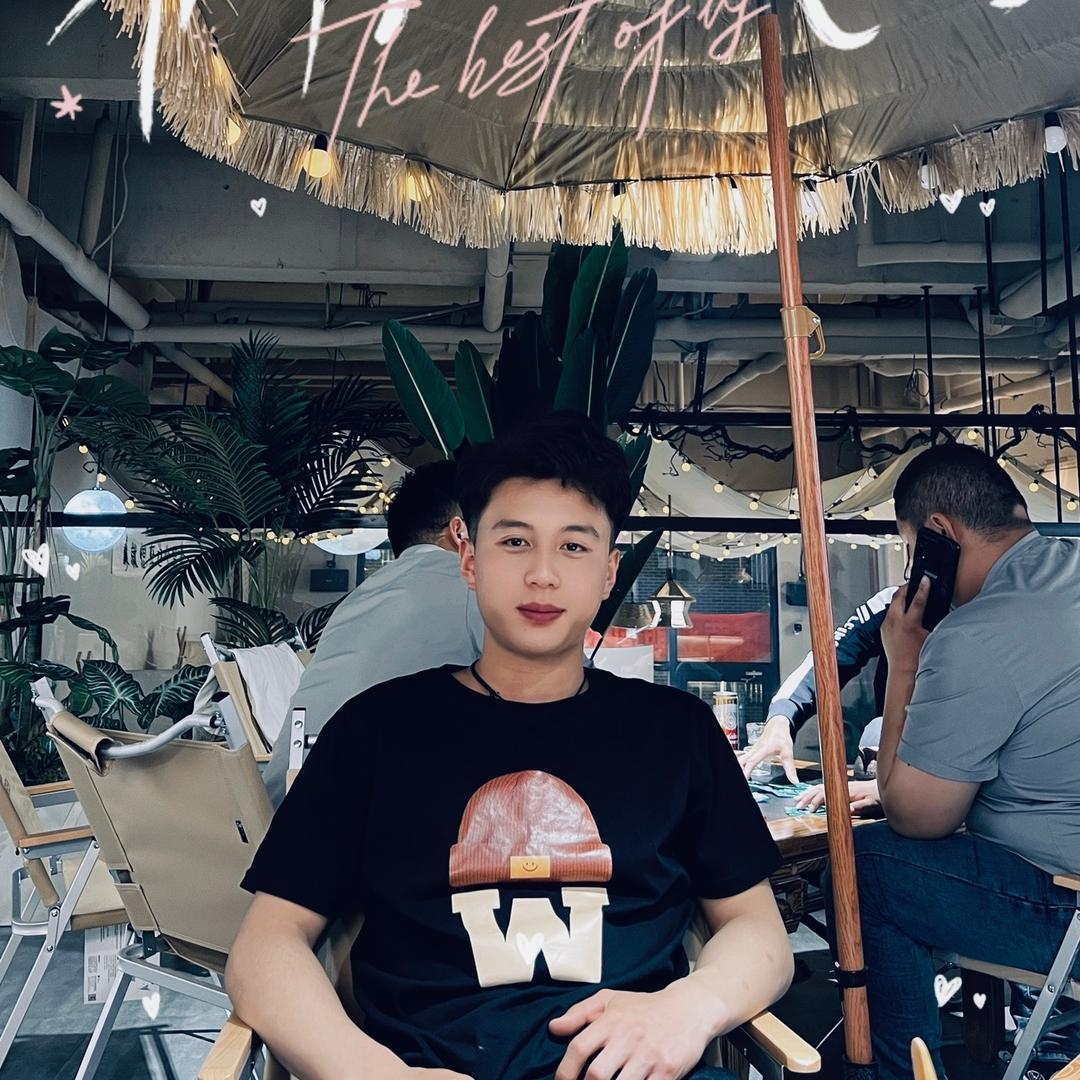 👁️👃🏿👁️