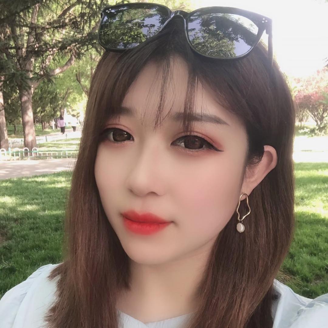 李🍑.