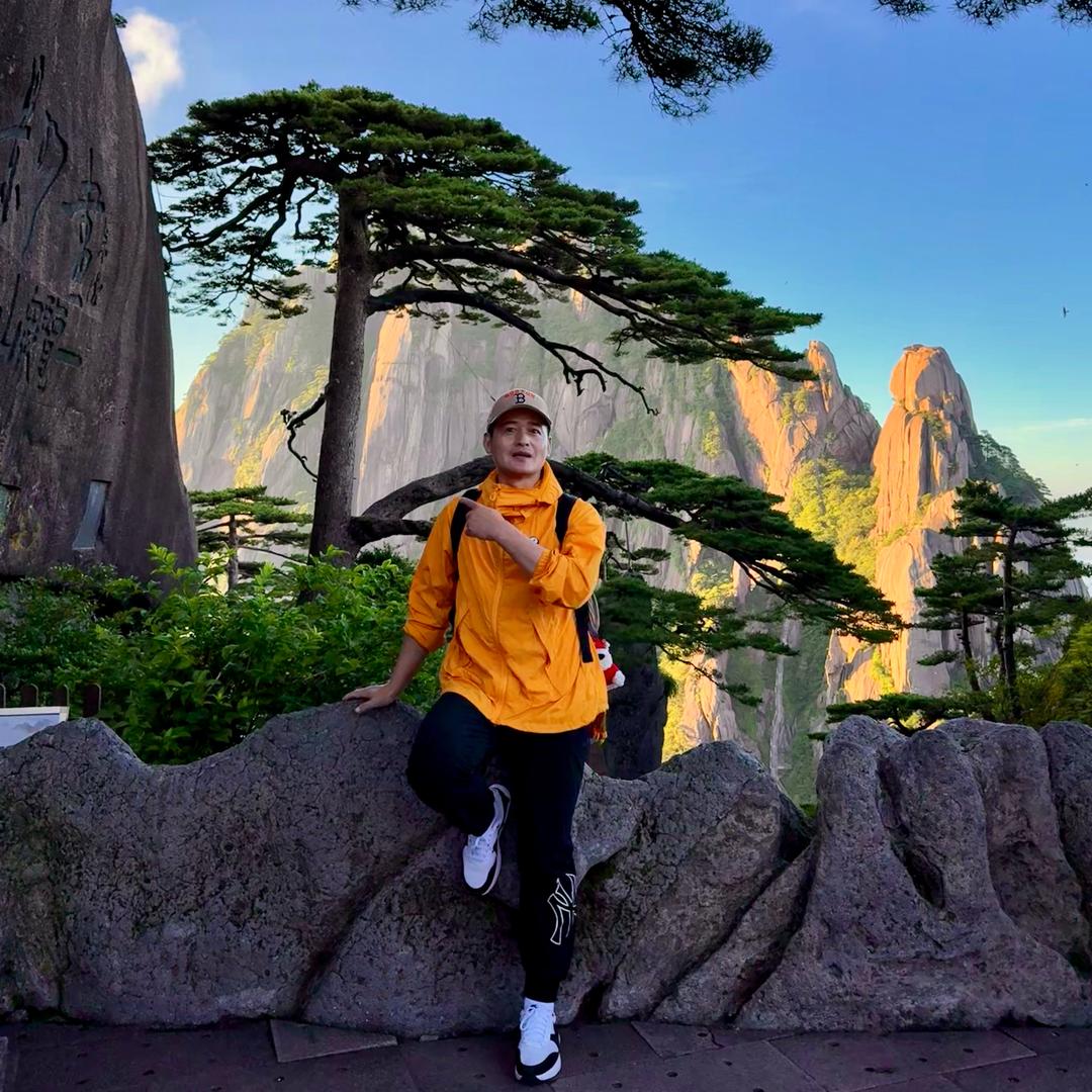 黄山查理（南门汤口问山云宿开业）