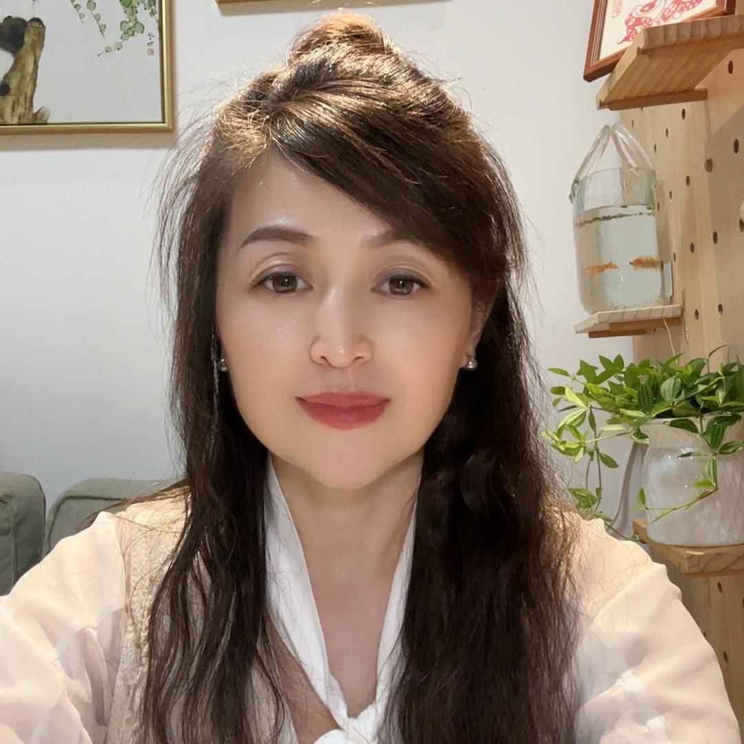 茱莉娅（15:30）
