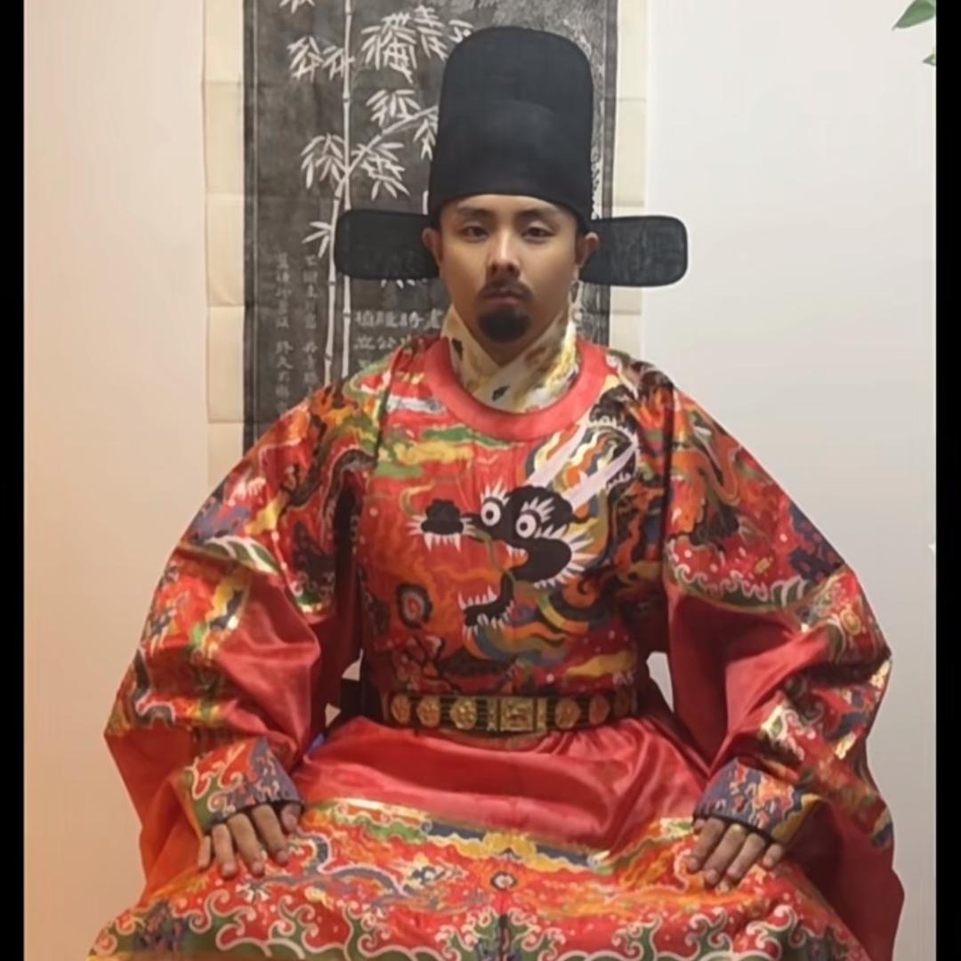 奚宇