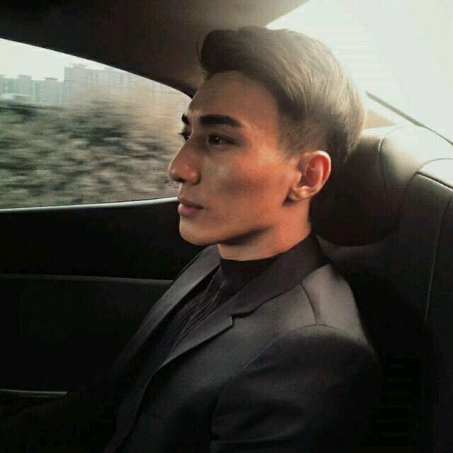 你头发乱了喔•