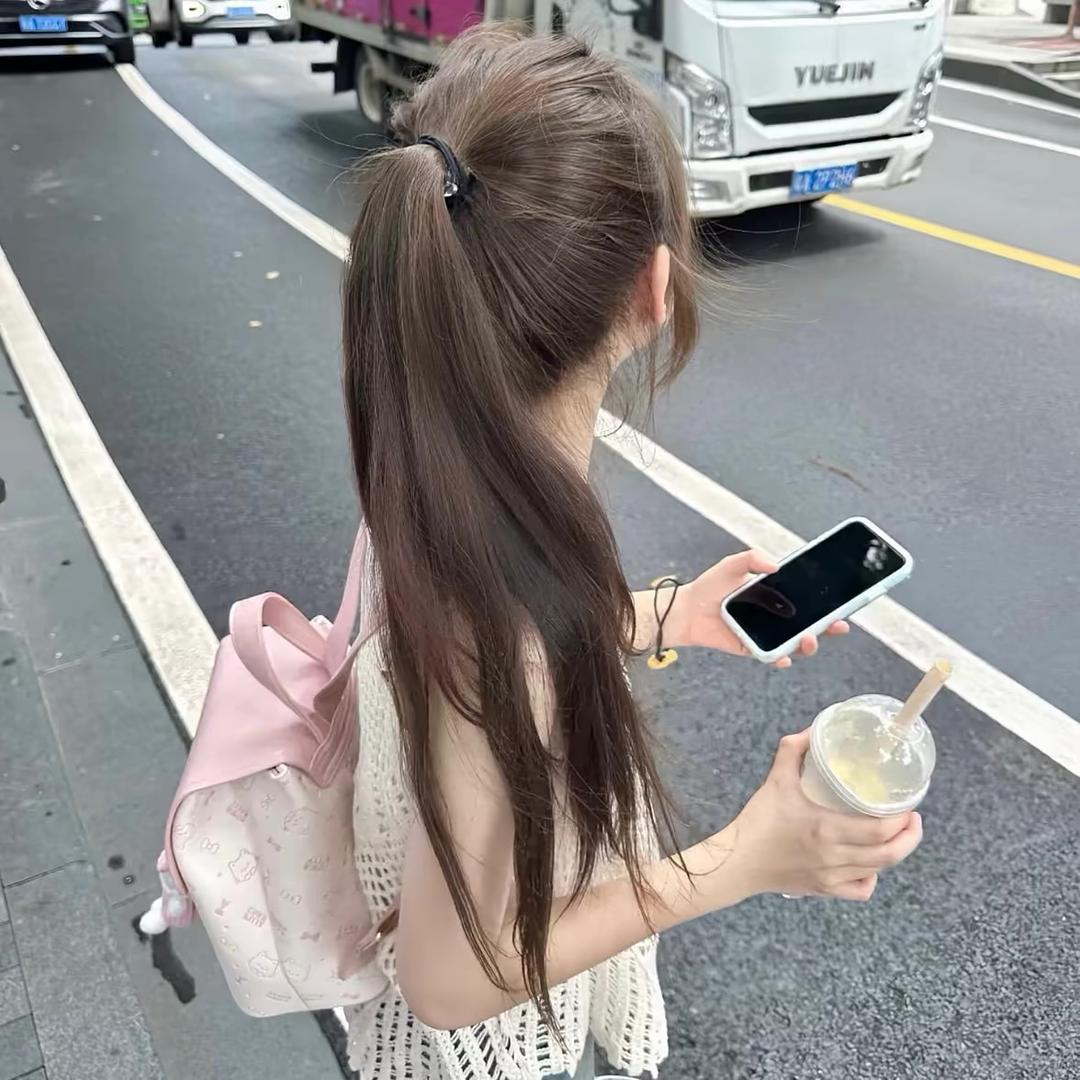 77^^.
