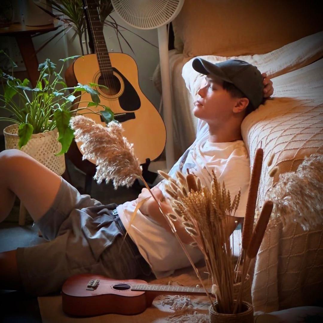 于勤勤与王懒懒