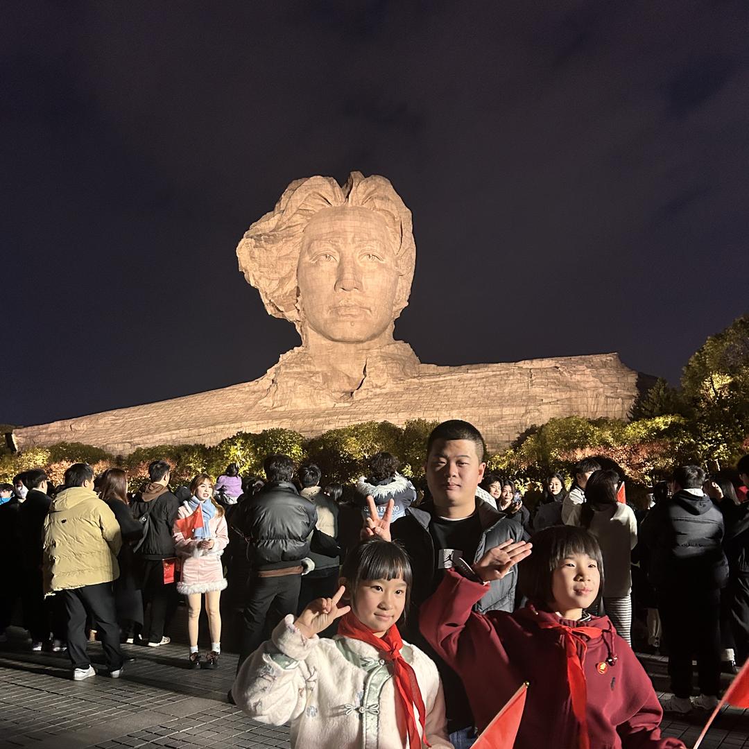 昆明行总商贸有限公司