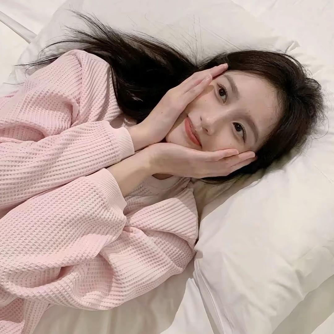 柒月
