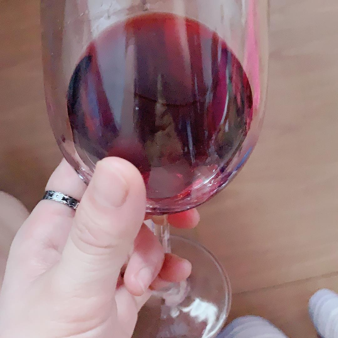 ℳ๓ 一介俗人°ꦿ: ᭄:: 🍷