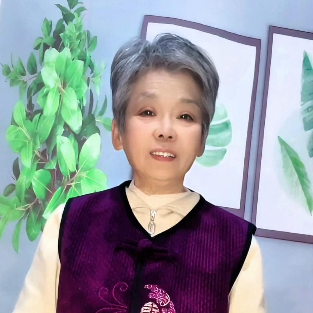 尹姐1晚上19点10分开播