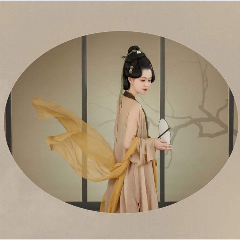 游走在蜡烛图上的财经Ms刘