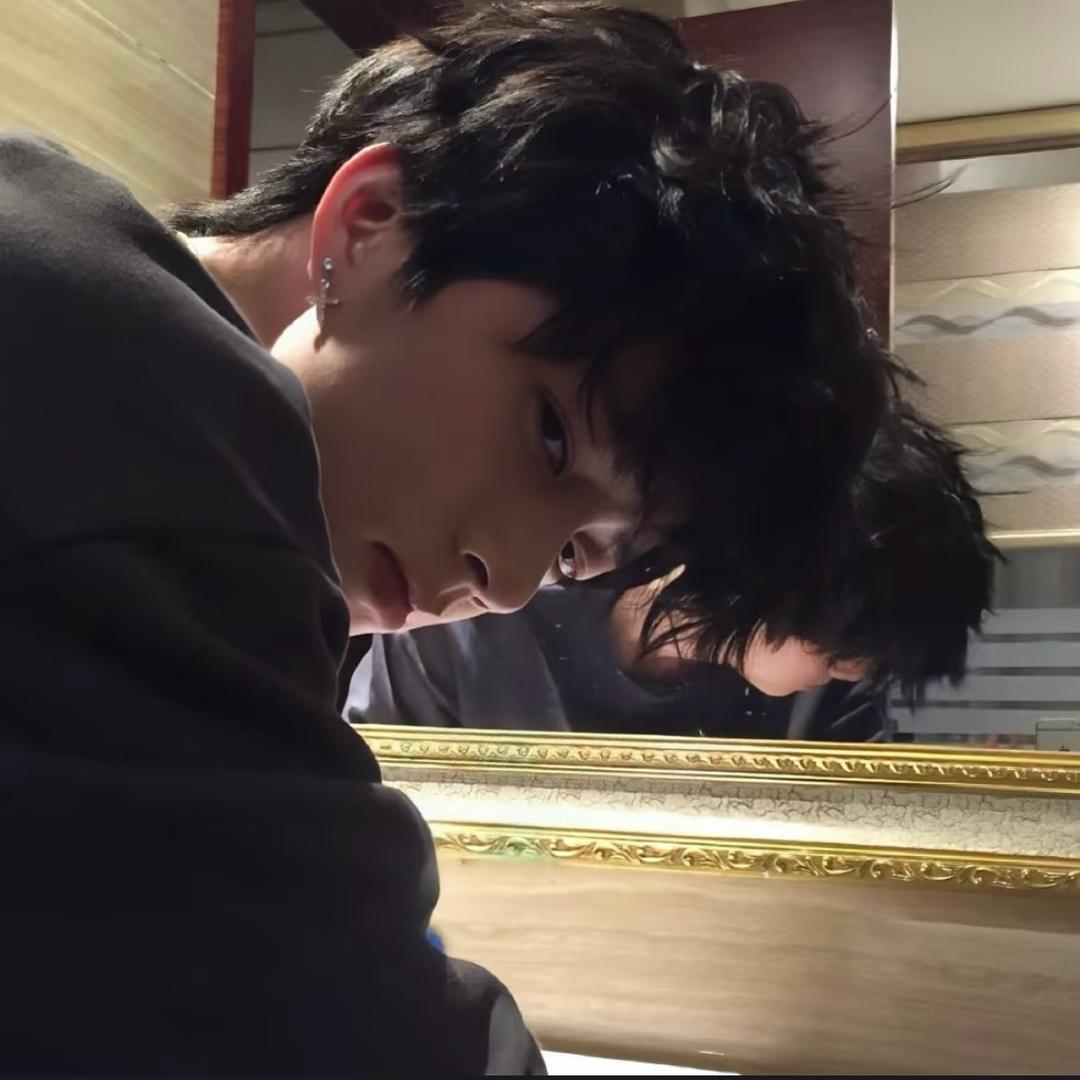 一个翼-