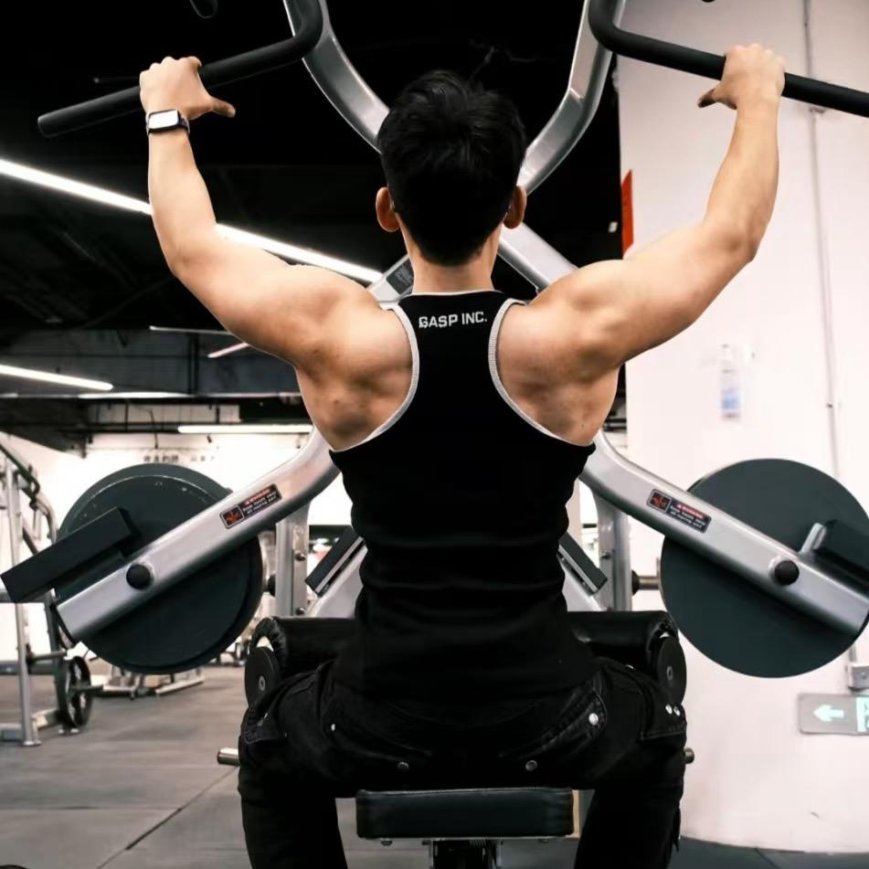 毅身健身运动--伟伟