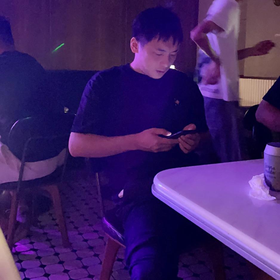 劉ℒ𝒾𝓊 ᥫᩣ