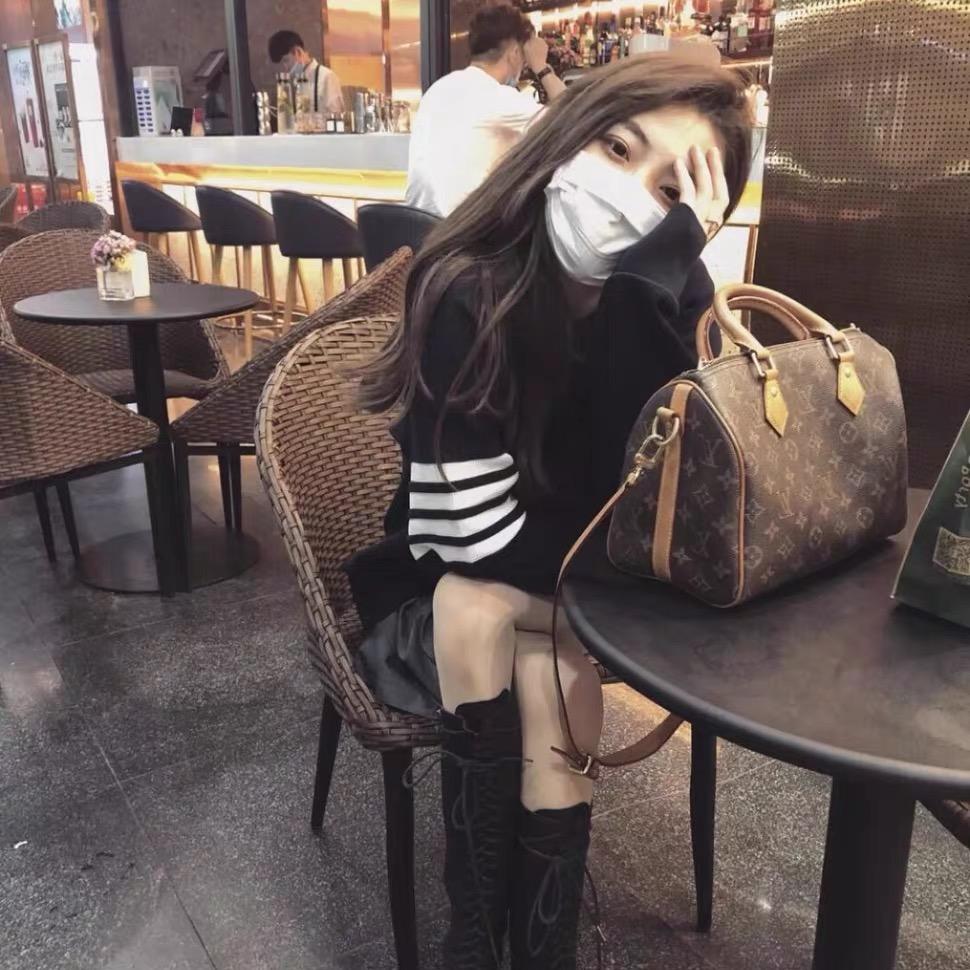 开火锅店的小欣欣