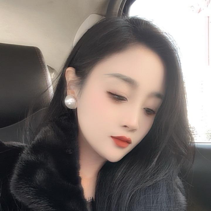 @依婷