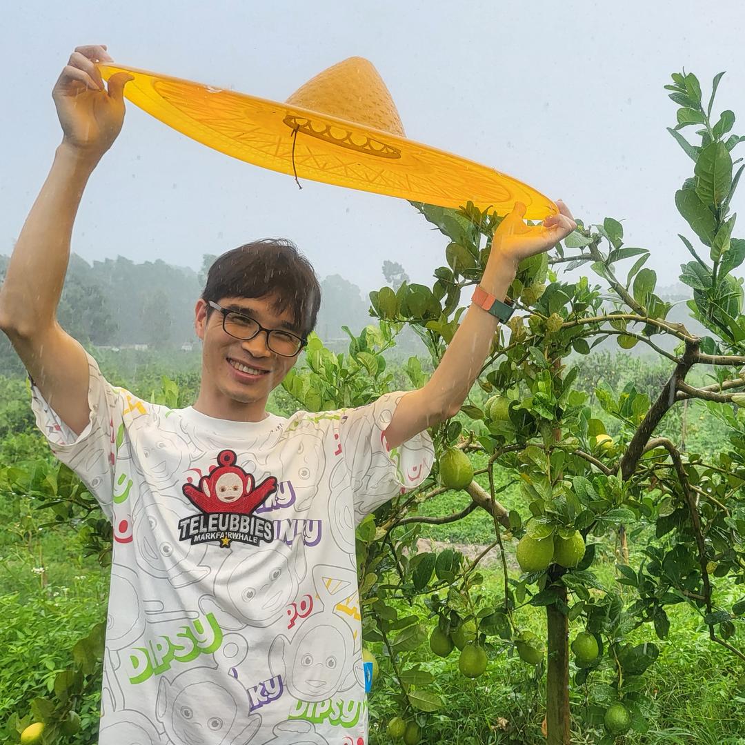 新农人老温助农记