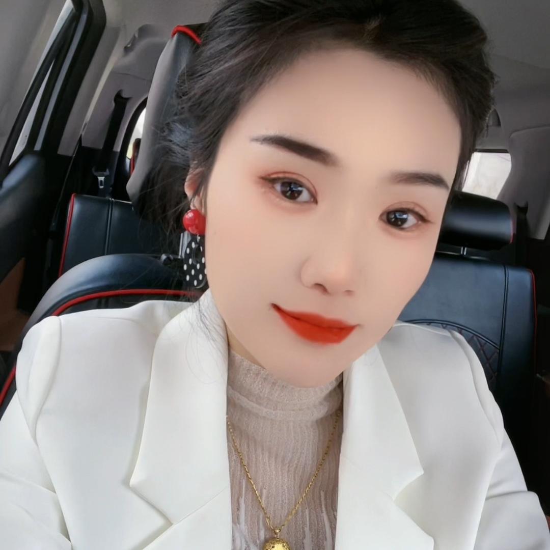 东王集霞姐 专注烫染💈+ 防脱育发