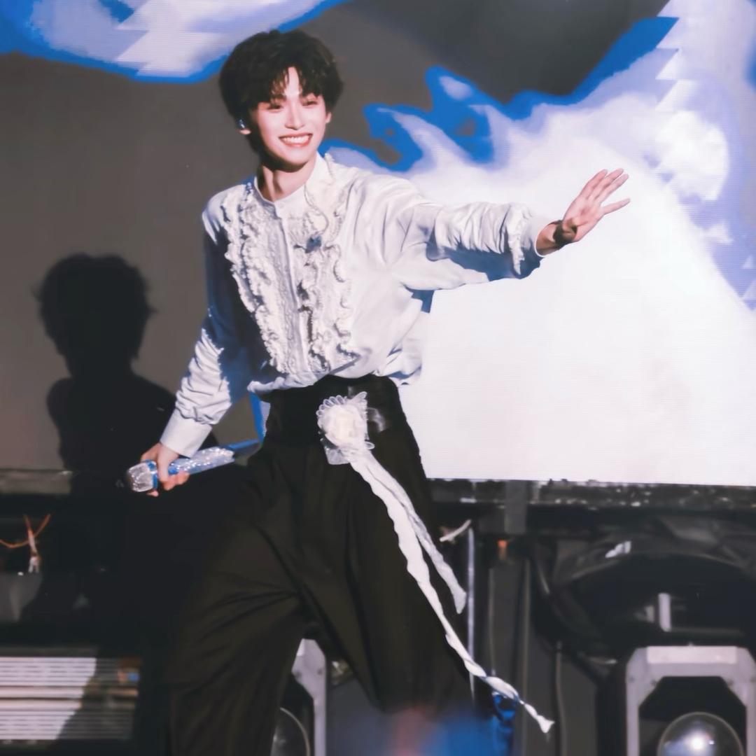为黄拉高💕