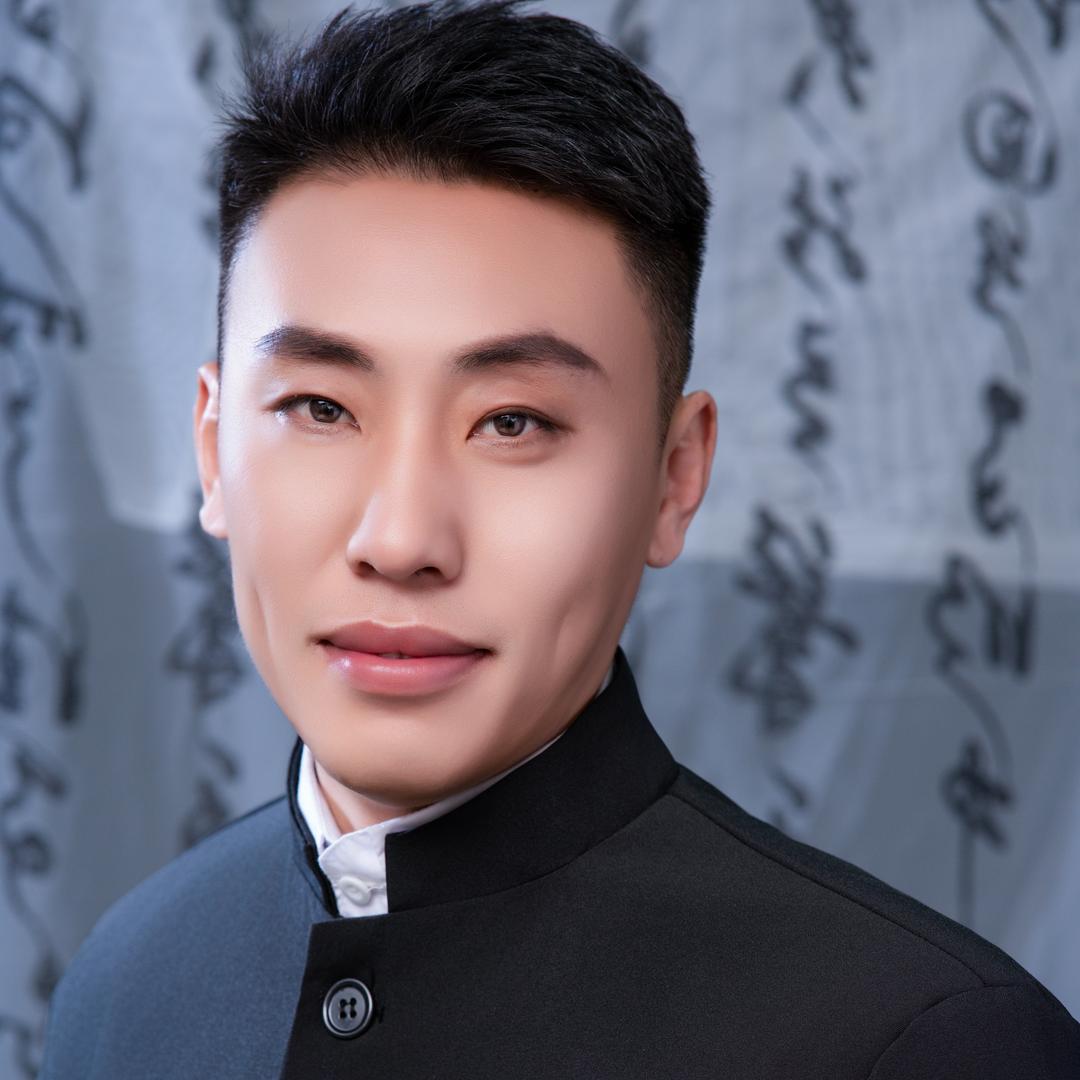 爱跑步做教育的吕老师