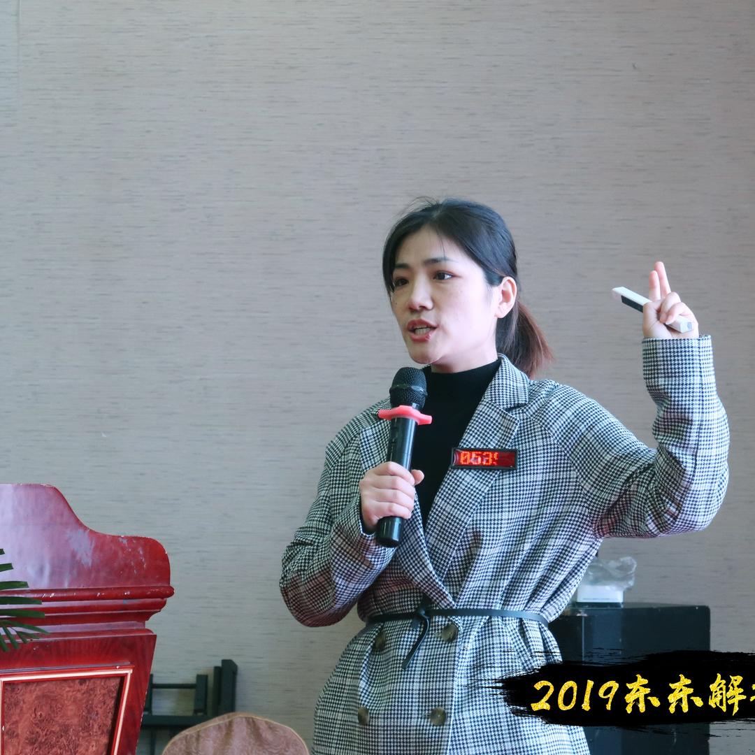 彩红兽医